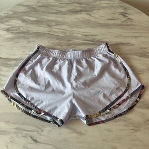 Nike Dri-FIT Tempo Running Shorts | White w/ Floral Trim | Size L